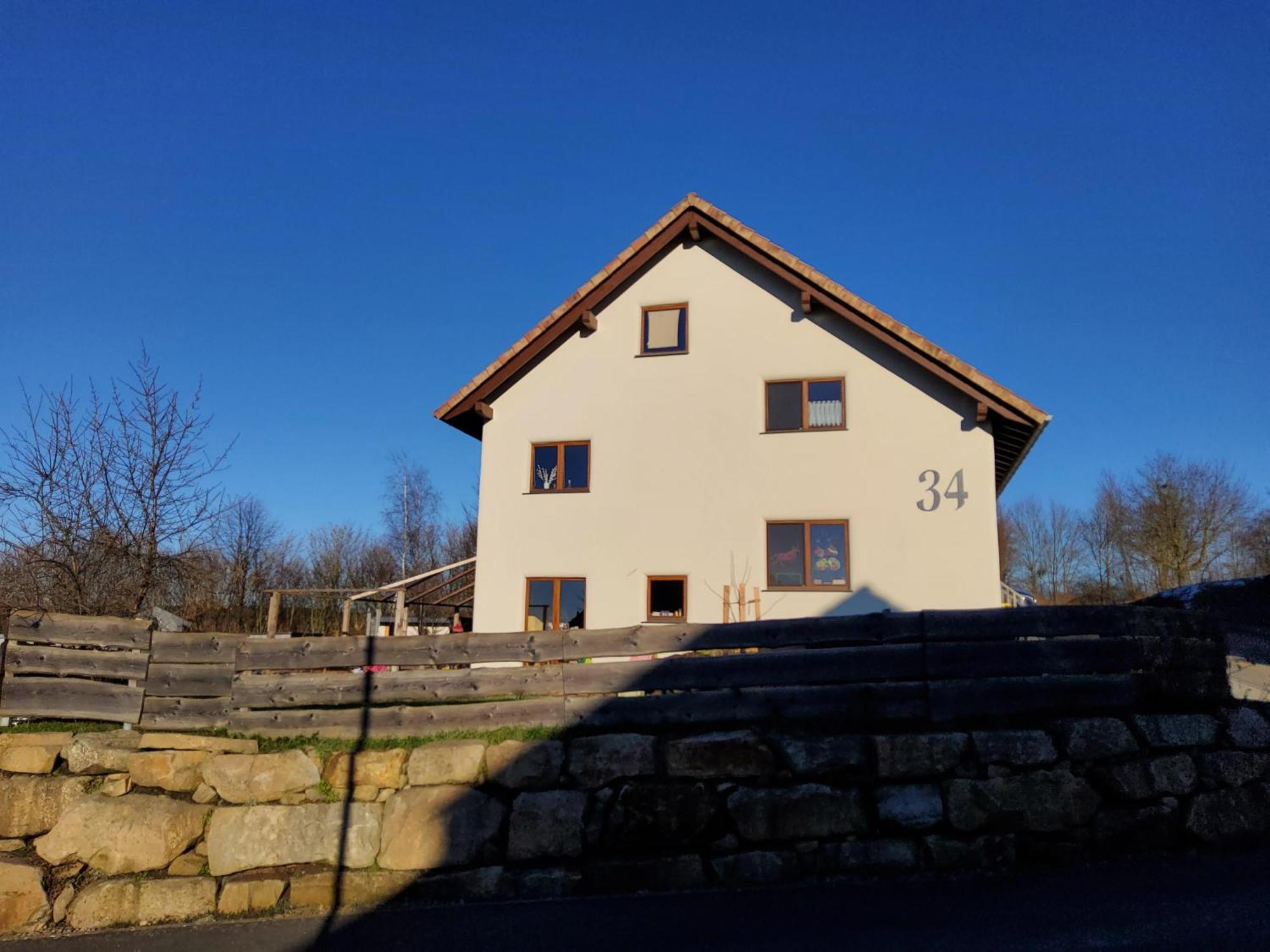 Strohballenhaus Hofbieber Екстериор снимка